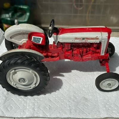 1/12 Toy Hubley Ford 961 Powermaster Tractor Wide Front