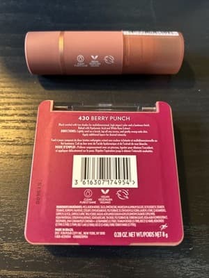 COVERGIRL TruBlend Skin Enhancer Baked Luminous Blush 430 Berry Punch & Balm 250 - Thumbnail 2