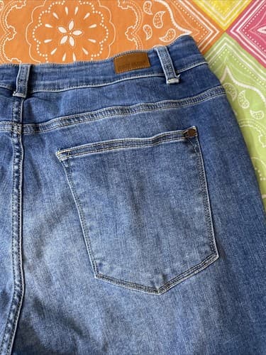 Judy Blue womens 18W high waist ripped skinny jeans Candace Camp Patch destroyed - Thumbnail 6