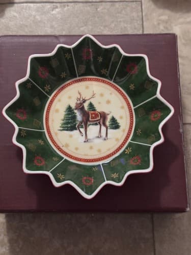 4 VILLEROY & BOCH TOY'S FANTASY CHRISTMAS BOWLS 6.75" - Thumbnail 6