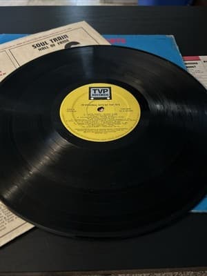 20 Original Hits of the 70's LP - TVP-1024 VINYL Three Dog Night O’jays - Thumbnail 4