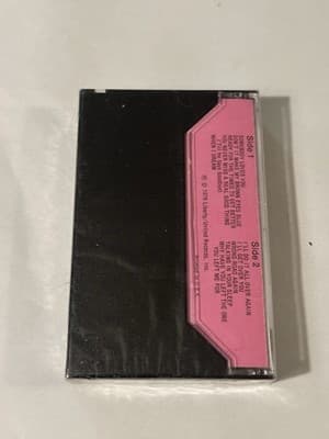 CRYSTAL GAYLE ~ CLASSIC CRYSTAL ~ Cassette Tape, Brand New, Sealed! - Thumbnail 3