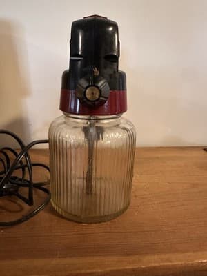 Vintage Burgess BVI Electric Sprayer with original box - Thumbnail 4