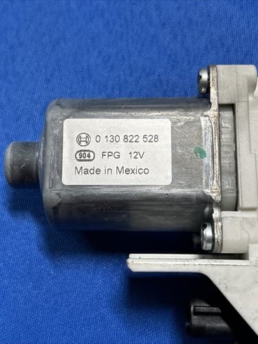 2009-2020 DODGE JOURNEY Front Passenger Right SIDE DOOR WINDOW MOTOR OEM - Thumbnail 3