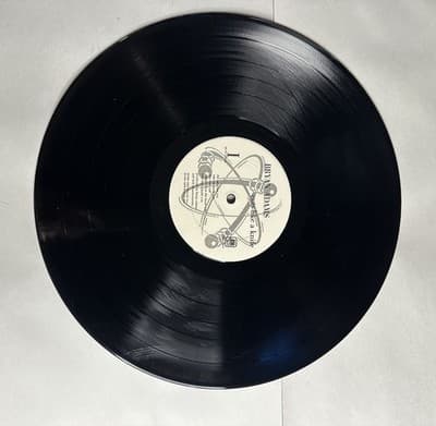 Bryan Adam. Cuts Like A Knife. EX Vinyl LP. In Shrink. 1983 Original. Club Edt. - Thumbnail 3