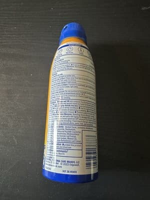 Banana Boat Protection Vitamins Sunscreen Spray 4.5 oz SPF 30, JAN 2026 3 Pack - Thumbnail 4