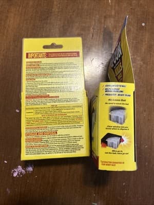 2 Packs d-CON Corner Fit Disposable - Thumbnail 2