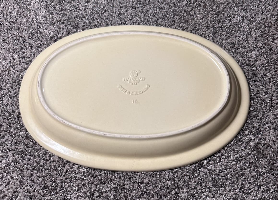 Vintage ~ Pfaltzgraff Village ~ Serving Platter ~ 6-16 ~ 1970's USA - Thumbnail 2