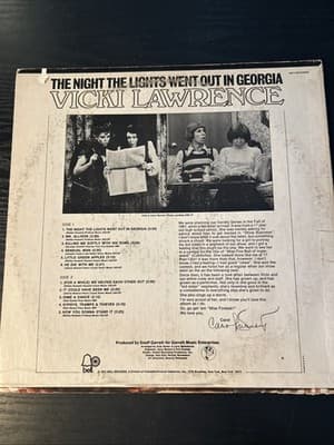 VICKI LAWRENCE - THE NIGHT THE LIGHTS WENT OUT IN GEORGIA, BELL 1120, LP, 1973. - Thumbnail 2