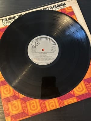 VICKI LAWRENCE - THE NIGHT THE LIGHTS WENT OUT IN GEORGIA, BELL 1120, LP, 1973. - Thumbnail 4