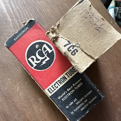 Vintage RCA 7C6 Radiotron Electron Tube New in Box Old Stock - Thumbnail 3