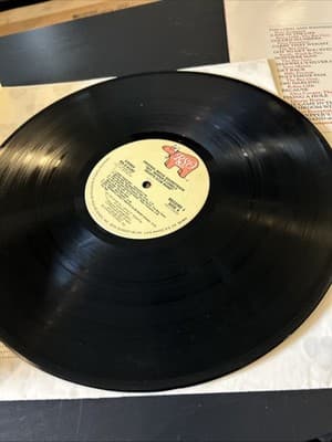 Vintage Vinyl Record / LP SGT. Pepper's Lonely Hearts Club Band 1978 - Thumbnail 9