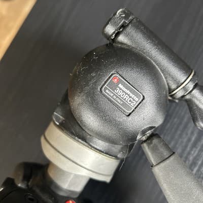 Manfrotto 190XDB Tripod With Manfrotto 390RC2 Swivel Head Black Italy - Thumbnail 2