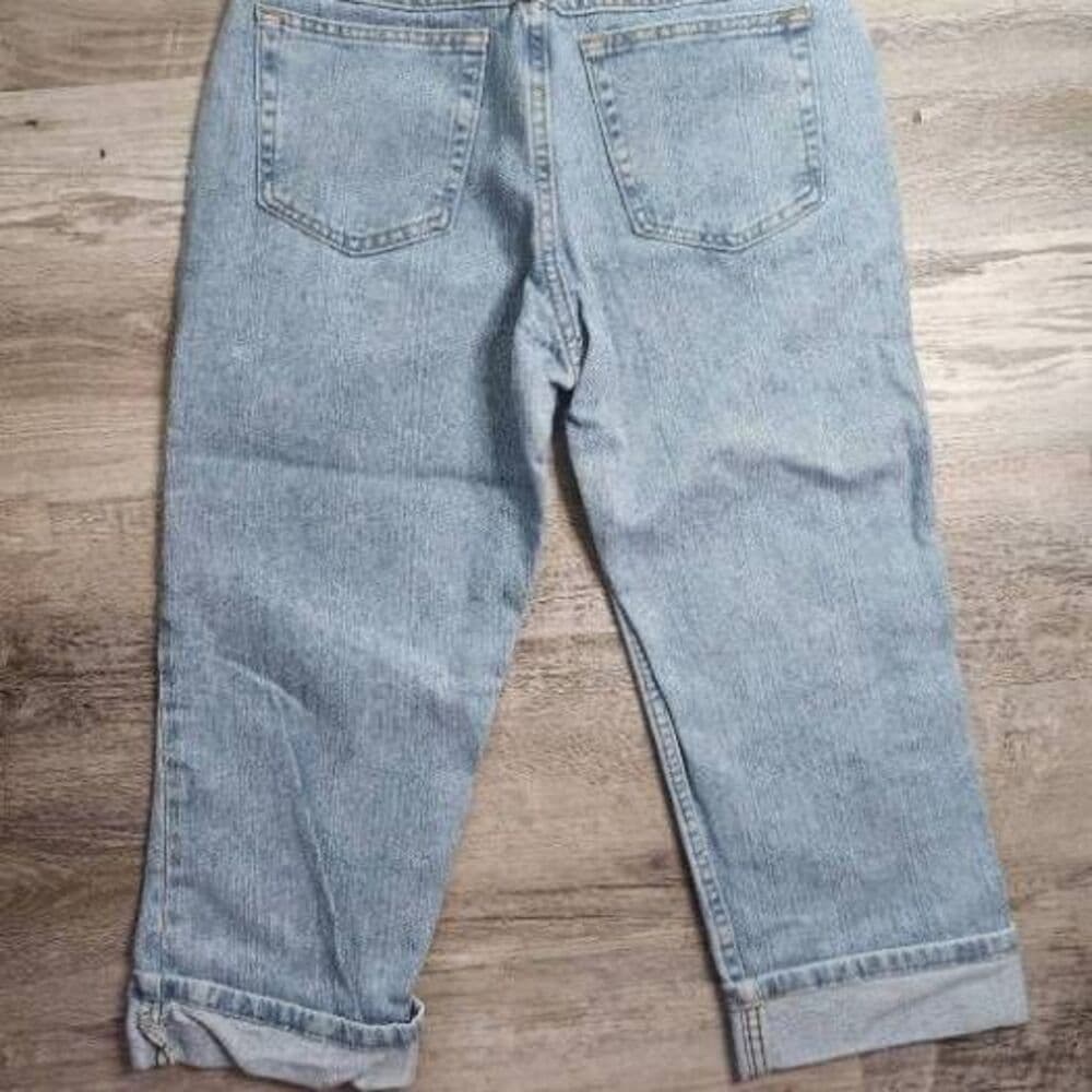 Vintage Lee Rider Light Blue Denim Cropped Capri Jeans