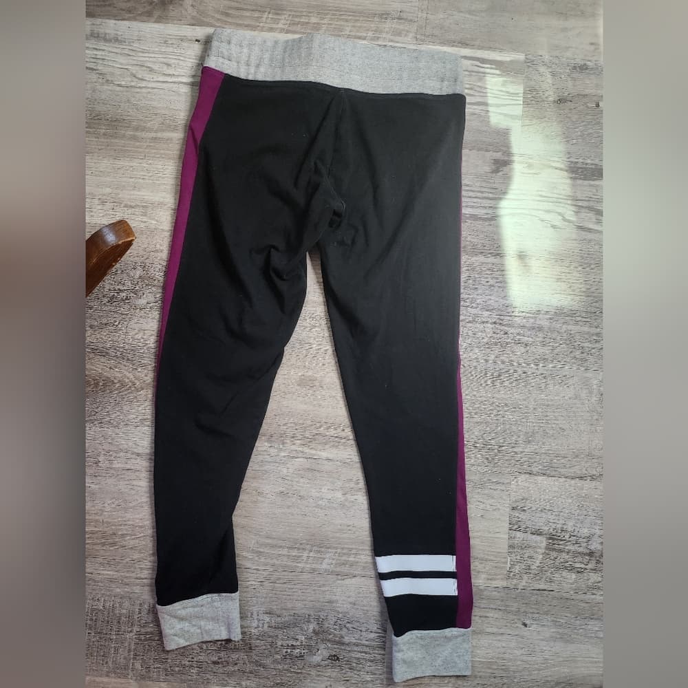 Victoria's Secret PINK Black White And Purple Yoga Jogger Style Leggings - Thumbnail 4