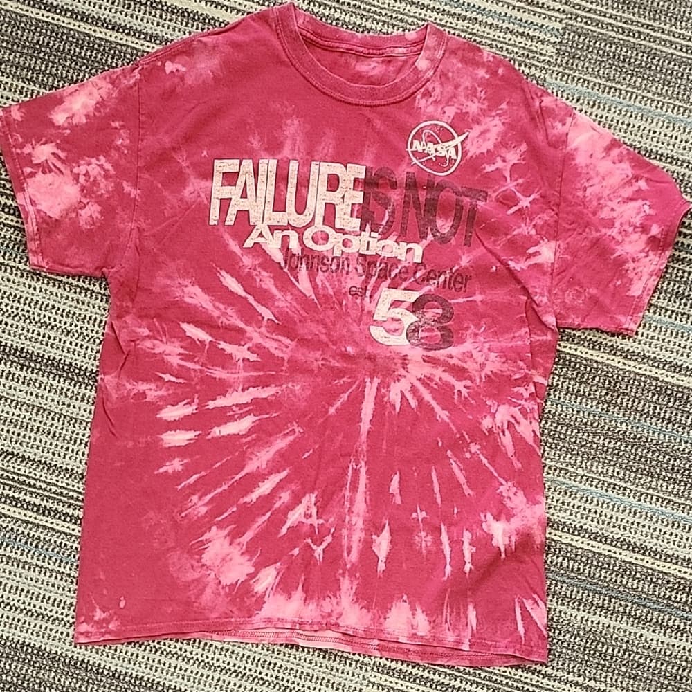 Pink Bleach Tie-Dye Nasa Casual Upcycled T-shirt - Thumbnail 4