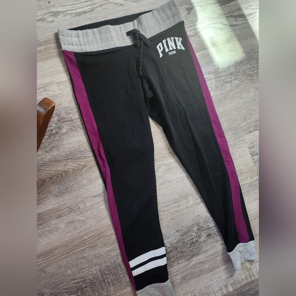 Victoria's Secret PINK Black White And Purple Yoga Jogger Style Leggings
