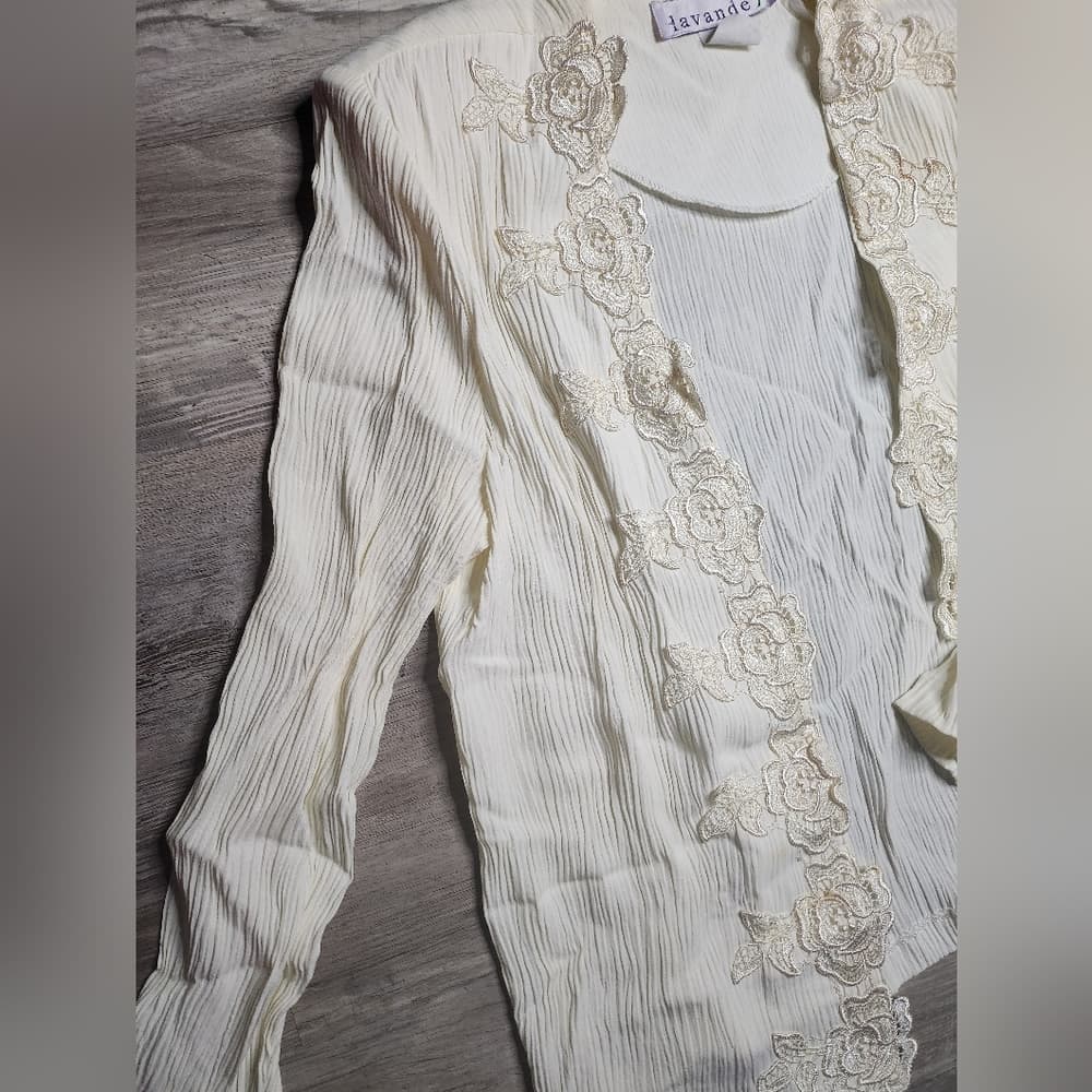 Vintage Floral Lace Trim Crinkle Shrug With Shouldwr Pads - Thumbnail 3