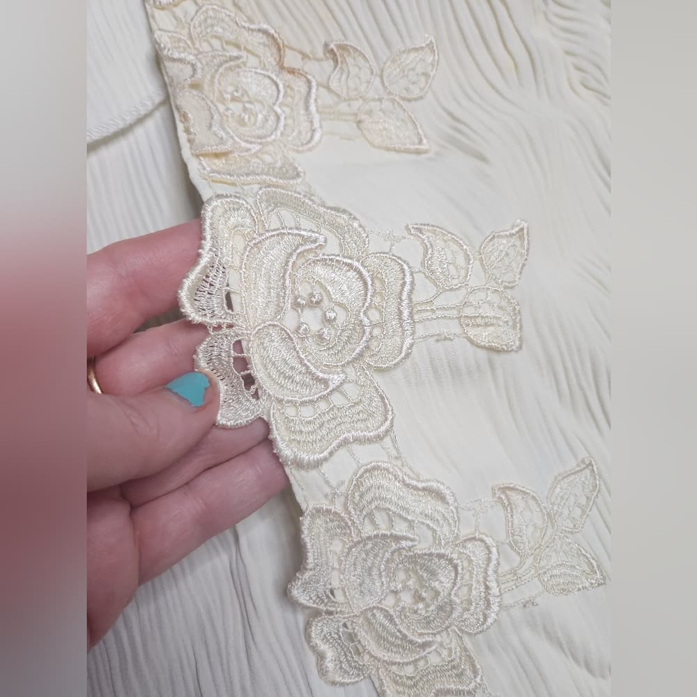 Vintage Floral Lace Trim Crinkle Shrug With Shouldwr Pads - Thumbnail 4