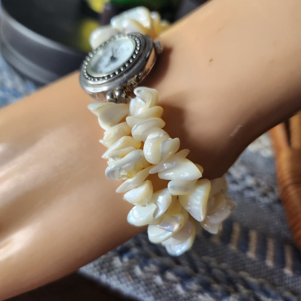 Geneva Mother Of Pearl Stretch Watch Bracelet - Thumbnail 2