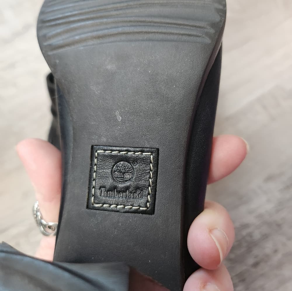Timberland Black Leather Slip-On Loafer Style Heels With Mock Toe - Thumbnail 6