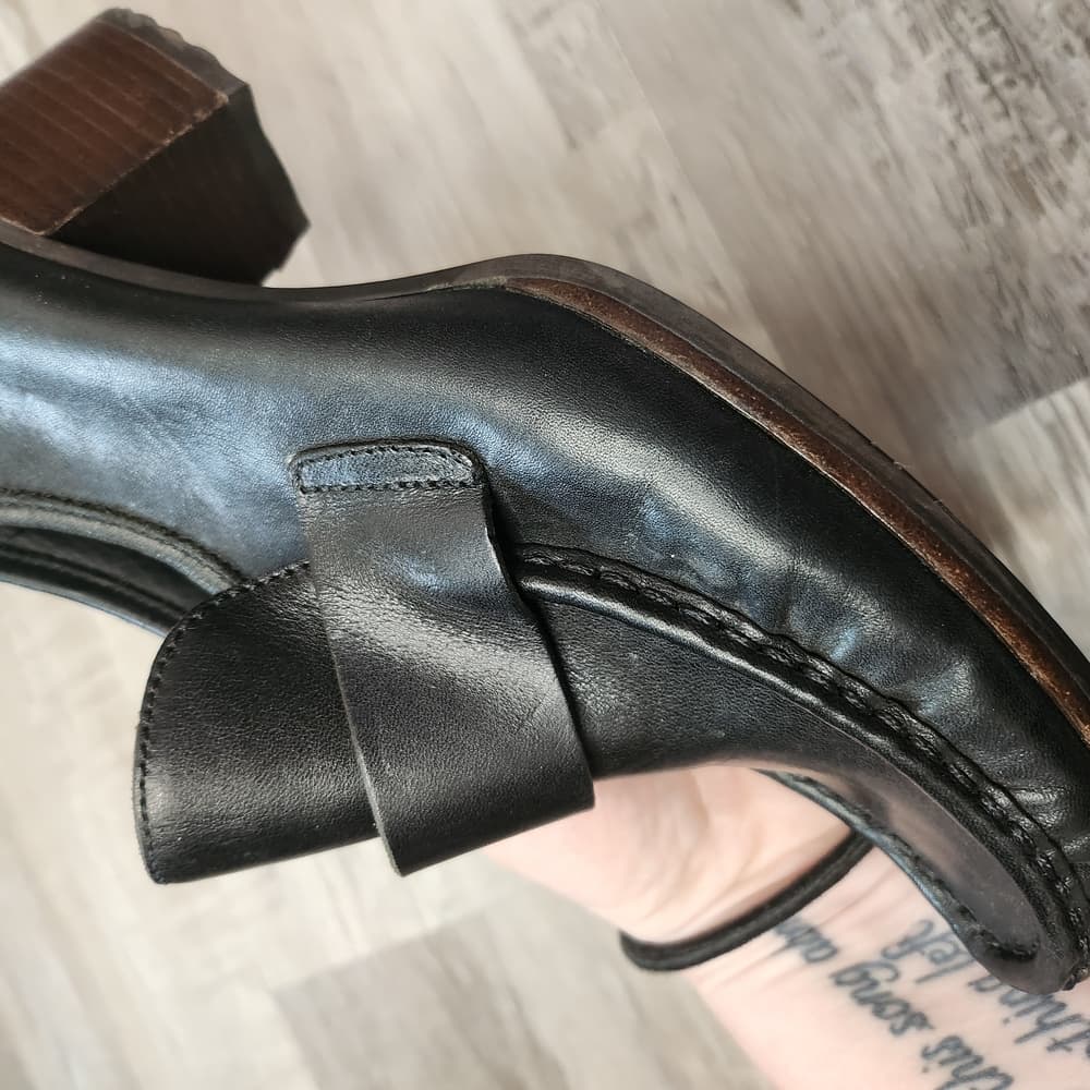 Timberland Black Leather Slip-On Loafer Style Heels With Mock Toe - Thumbnail 4