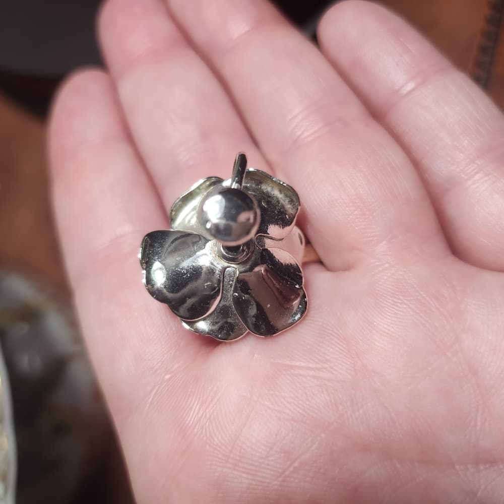 Two Pair Vintage Silverscre Back Earrings Unmarked Starburst Rose Petals - Thumbnail 4