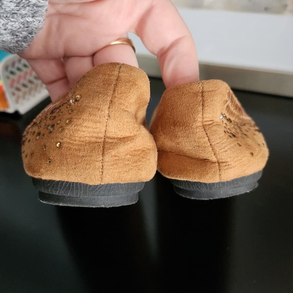 Comfortable Tan Flats with Gold Bedazzled Accents - Thumbnail 4