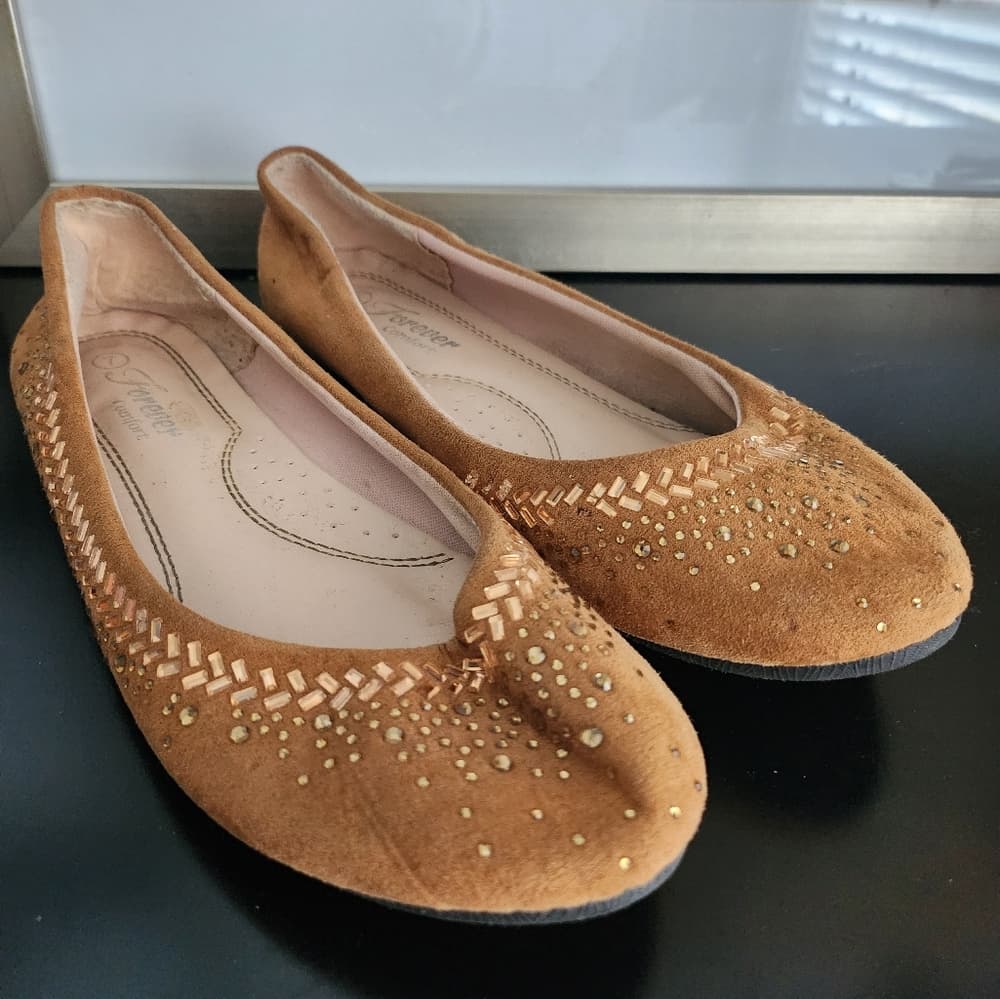 Comfortable Tan Flats with Gold Bedazzled Accents - Thumbnail 10