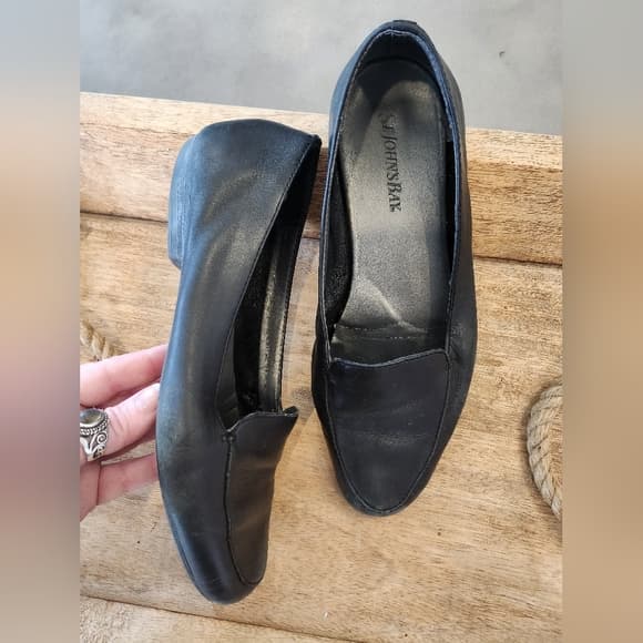 St. John's Bay Black Leather Flats Timeless Design - Thumbnail 9
