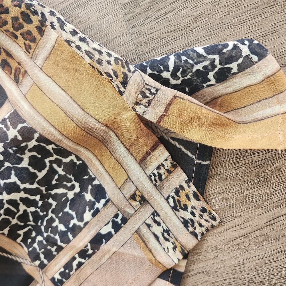 Robbie Bee Animal Print Button Down Silk Shirt - Thumbnail 4
