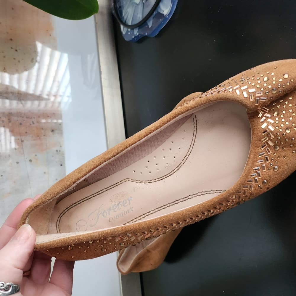Comfortable Tan Flats with Gold Bedazzled Accents - Thumbnail 2