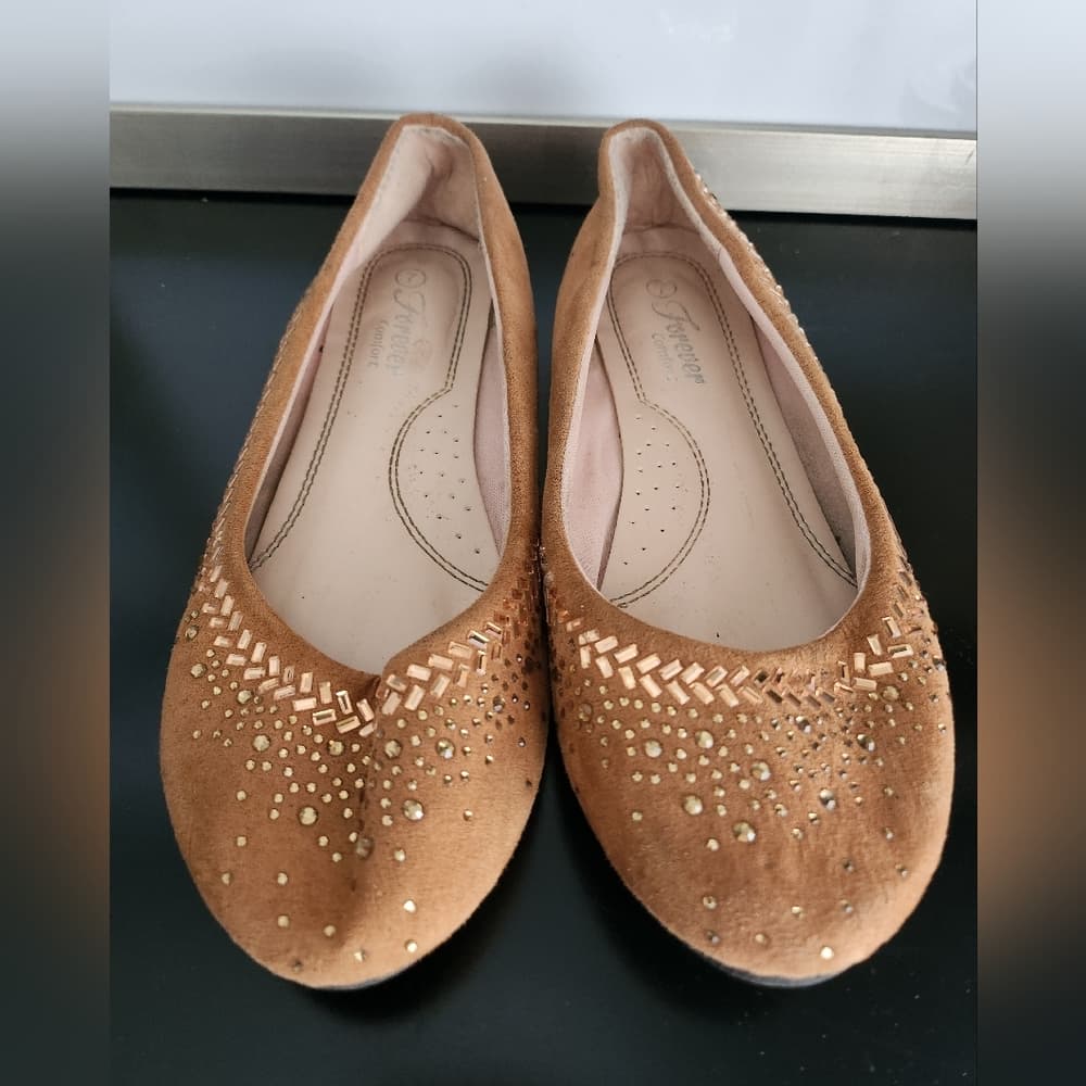 Comfortable Tan Flats with Gold Bedazzled Accents - Thumbnail 6