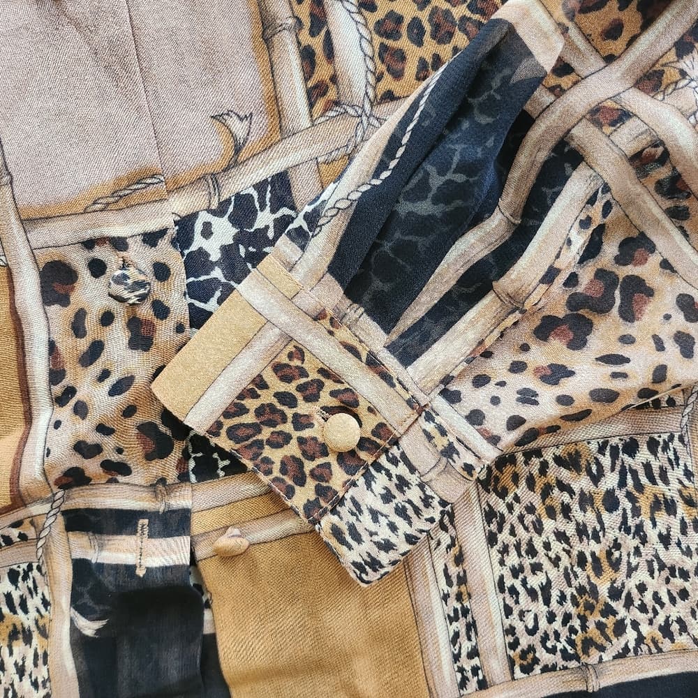 Robbie Bee Animal Print Button Down Silk Shirt - Thumbnail 3