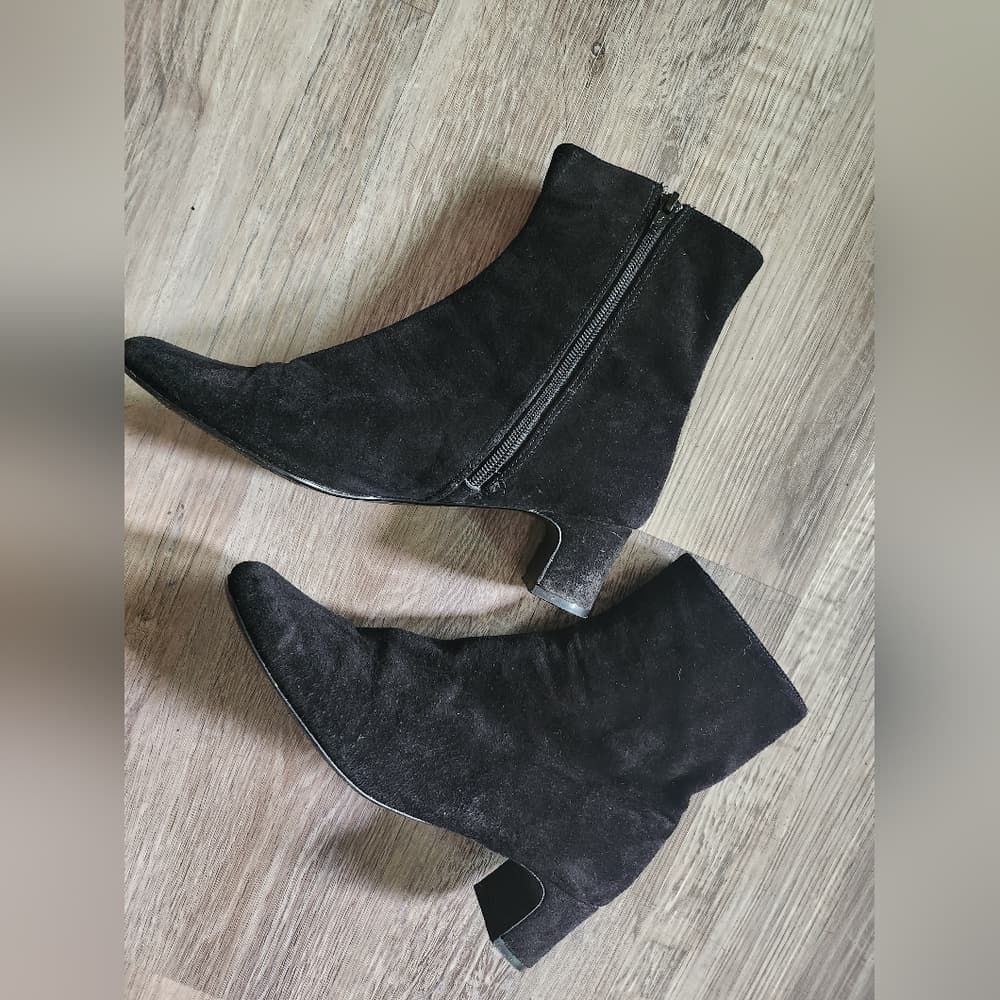 Bagatelle Black Suede Ankle Booties Sleek Contrast Stitch Low Heel - Thumbnail 3
