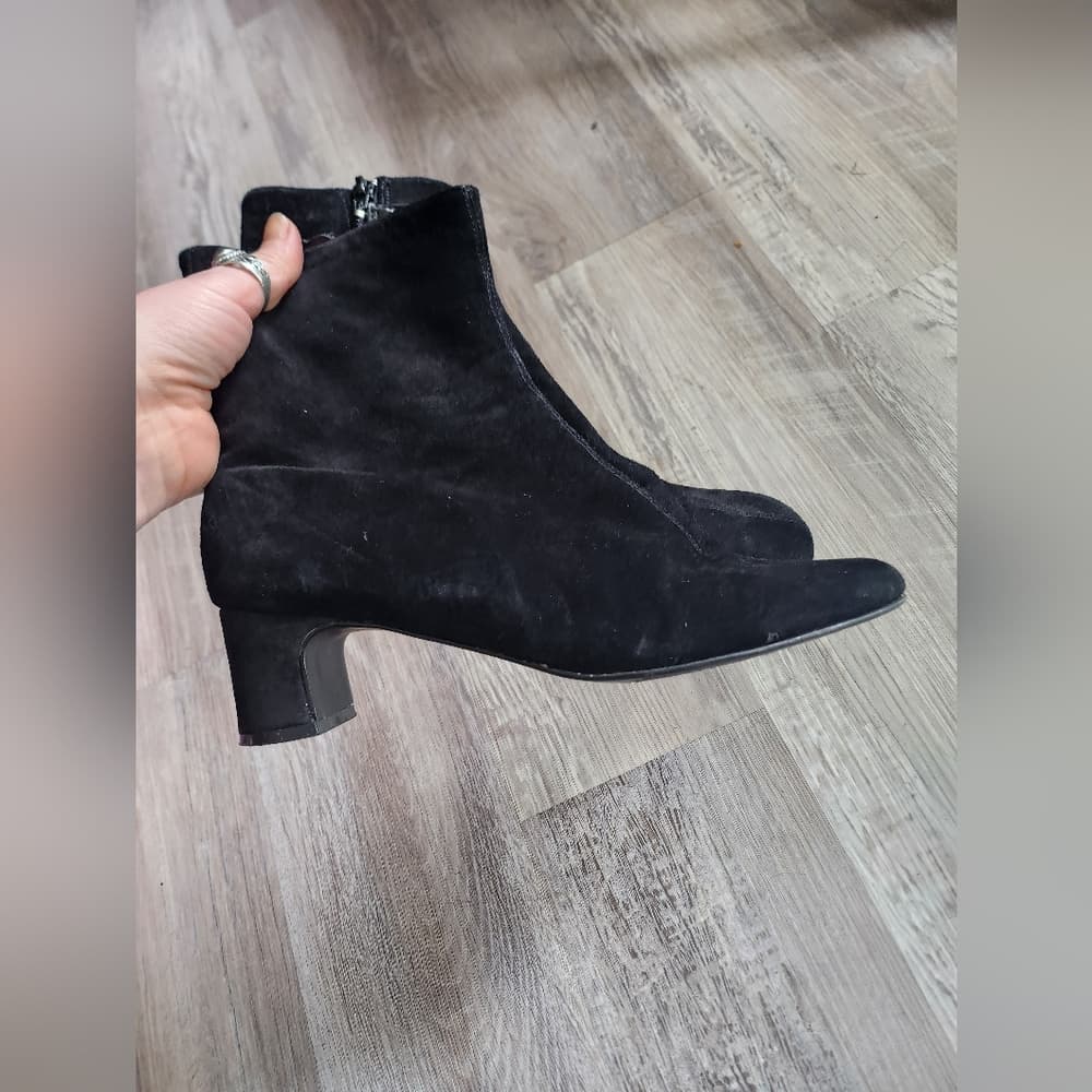 Bagatelle Black Suede Ankle Booties Sleek Contrast Stitch Low Heel