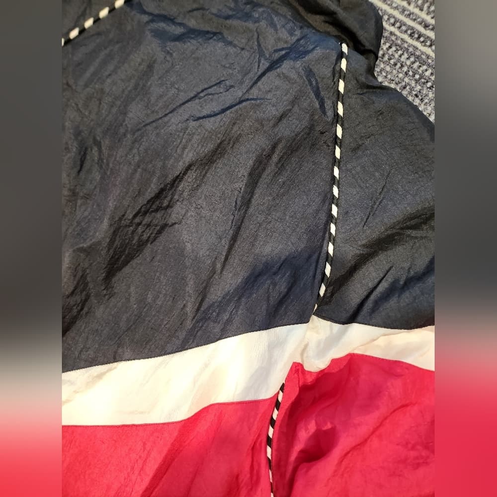 Funky 1980s Amanda Smith Red and Black Windbreaker With Shoulder Pads - Thumbnail 8