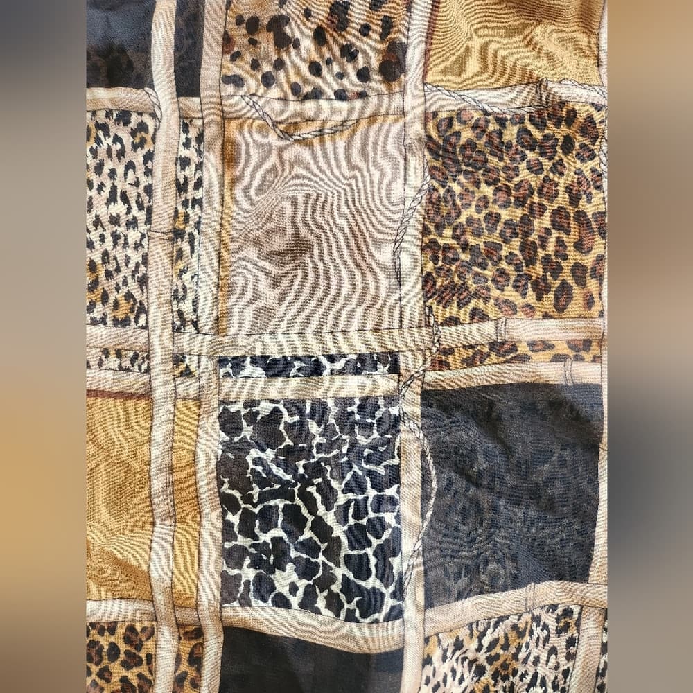 Robbie Bee Animal Print Button Down Silk Shirt - Thumbnail 6