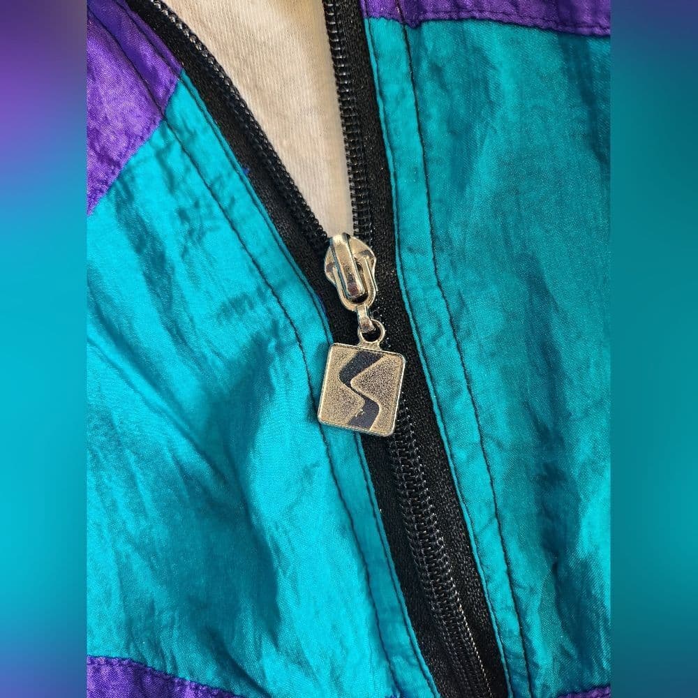 Funky Vintage Black Windbreaker with Geometric Patterns By Active Stuff - Thumbnail 7