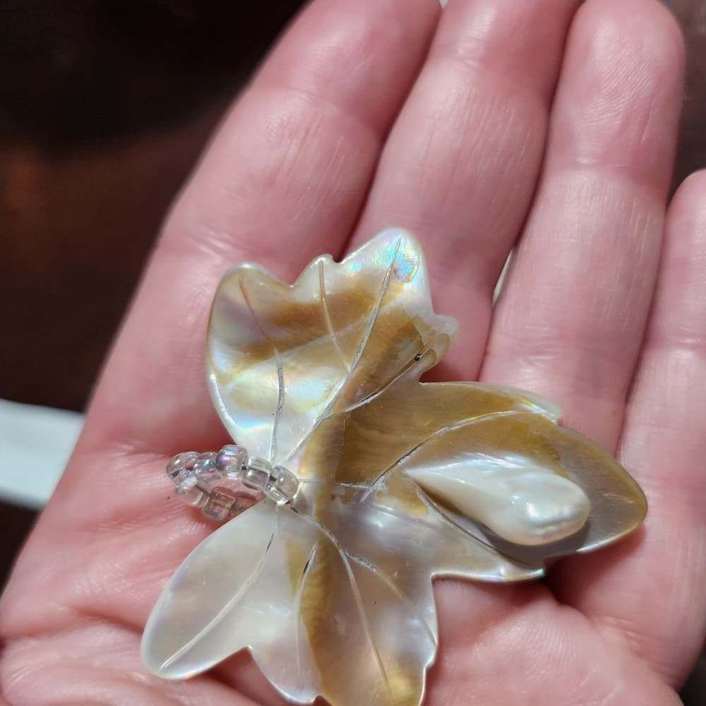 Bundle Of Cream and Brown Shell Jewelry Making Iridescent Accent Pendants - Thumbnail 6