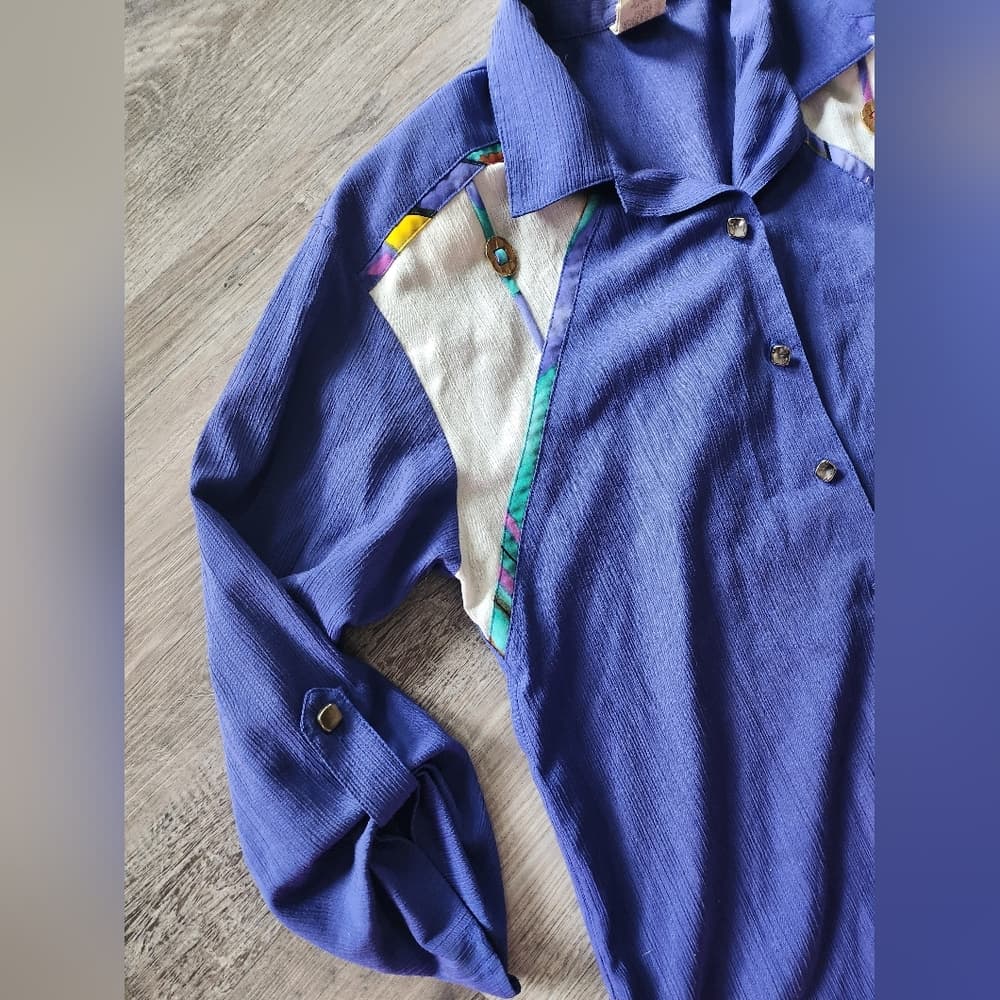Vibrant Blue Vintage GW Button-Up Western Style Shirt with Metal Accents - Thumbnail 2