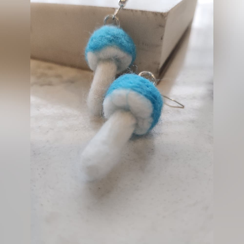 Retro Red Yellow And White Polka Dot Needlefelted Handmade Mushroom Earrings - Thumbnail 3