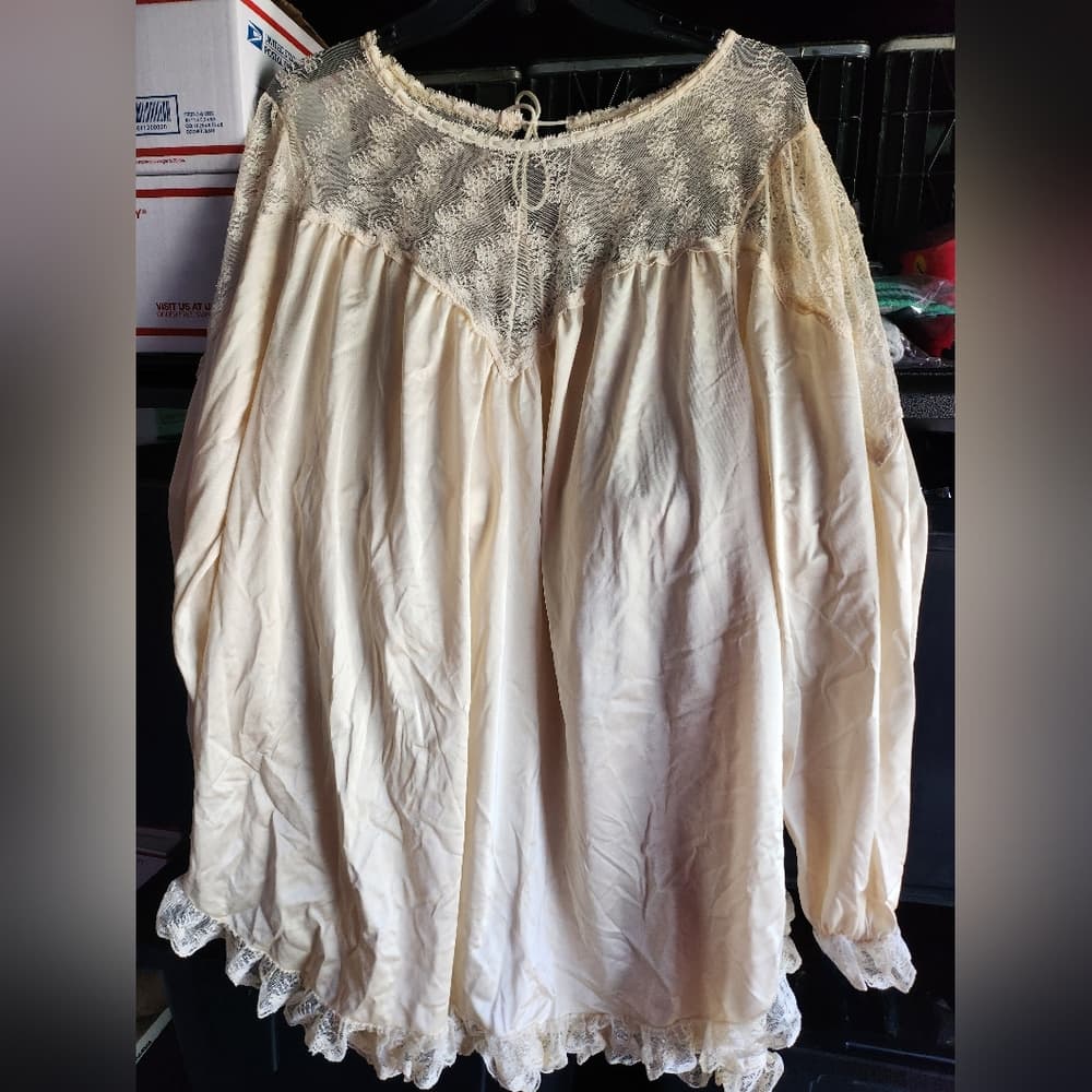 Vintage Cream Ruffled 3/4 Sleeve Bib Collar Chemise - Thumbnail 2