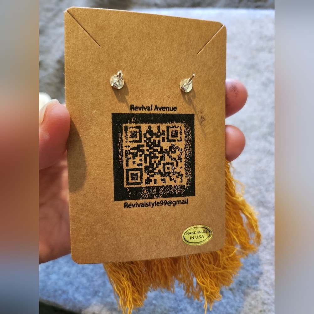 Green Handmade Macrame Pinwheel and Fringe Statement Tassel Earrings - Thumbnail 2