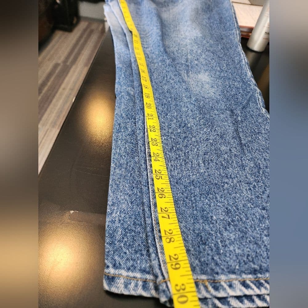 Vintage High Rise Blue Lee Jeans with Classic Denim Look Pleated And Faded - Thumbnail 10