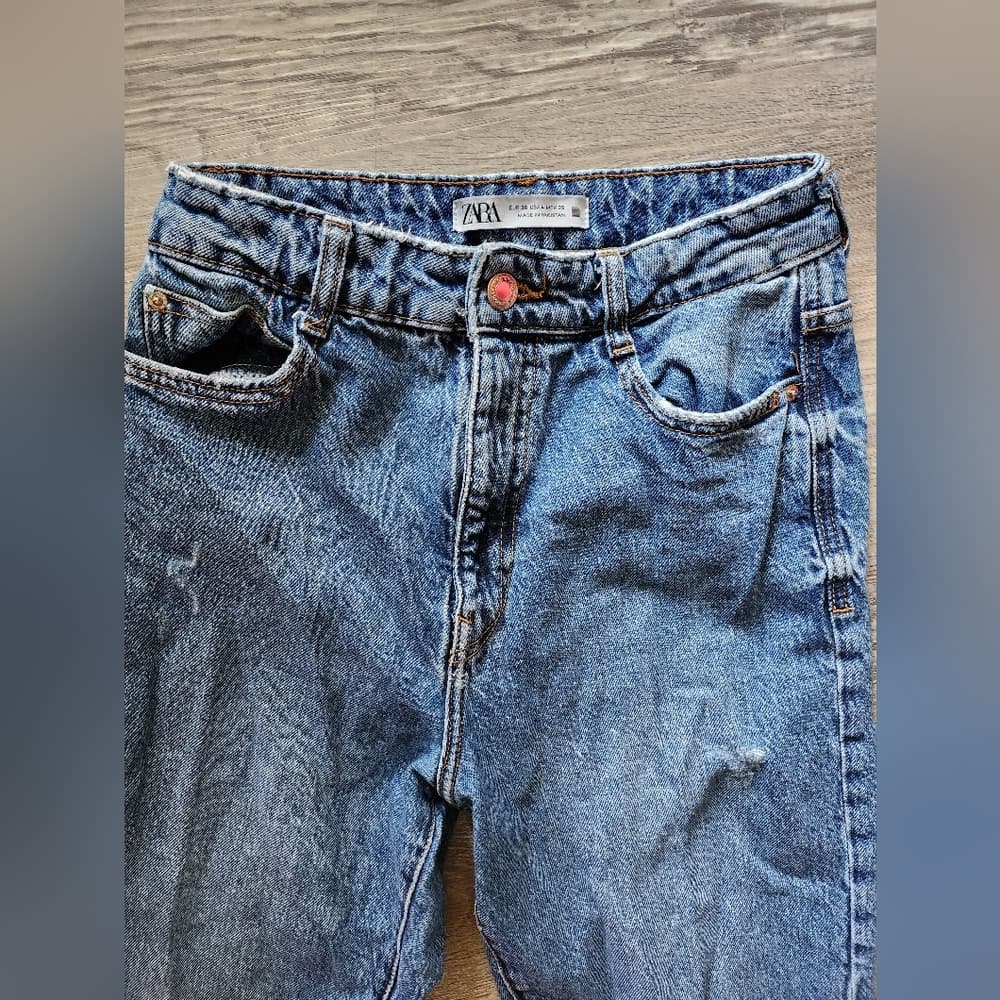 Zara Blue Straight Leg Jeans with Timeless Denim Appeal - Thumbnail 6