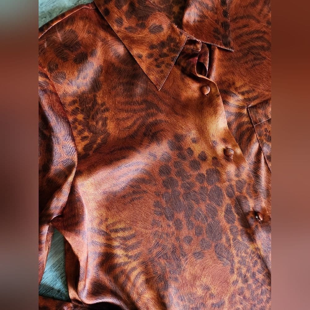 Vintage Burnt Orange Animal Print Polyester Long Sleeve Button Down Shirt - Thumbnail 4