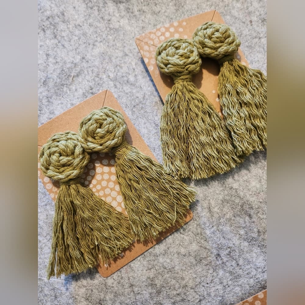 Green Handmade Macrame Pinwheel and Fringe Statement Tassel Earrings - Thumbnail 8