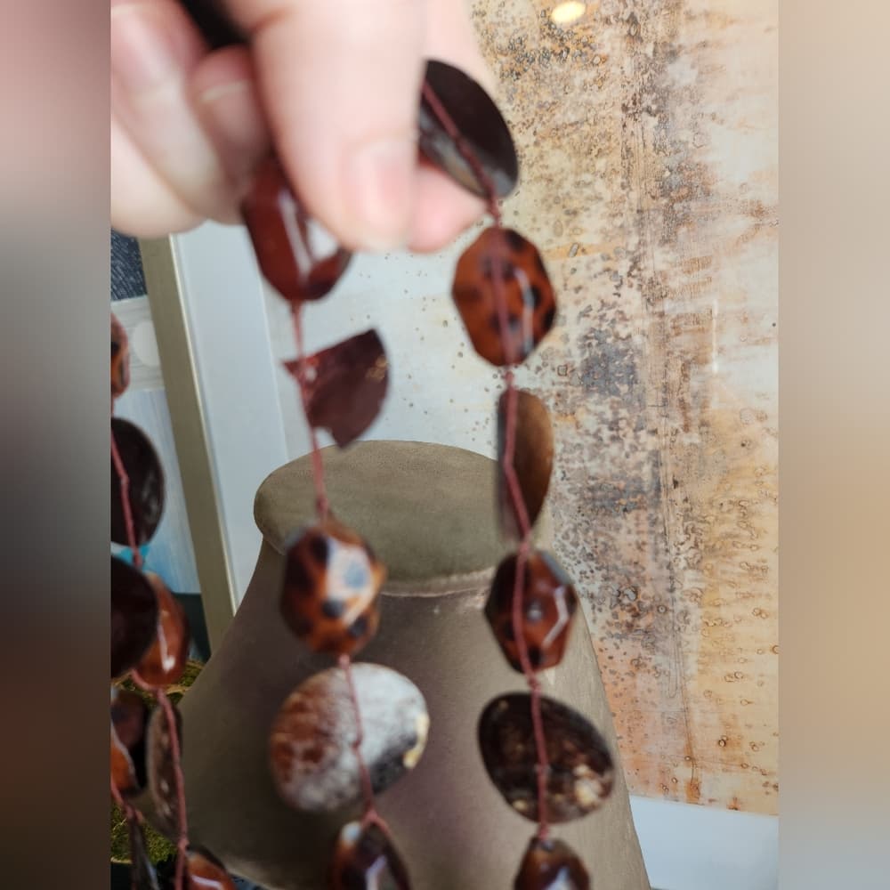 Elegant 🥰 Brown and Tan Beaded Shell Statement Costume Necklace - Thumbnail 4