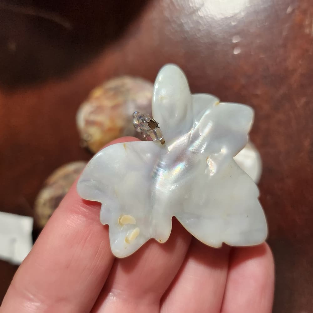 Bundle Of Cream and Brown Shell Jewelry Making Iridescent Accent Pendants - Thumbnail 5